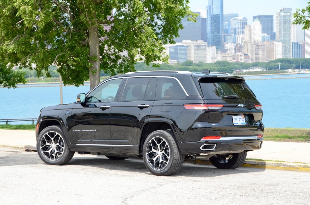 2022 Jeep Grand Cherokee 4xe – Drive Review