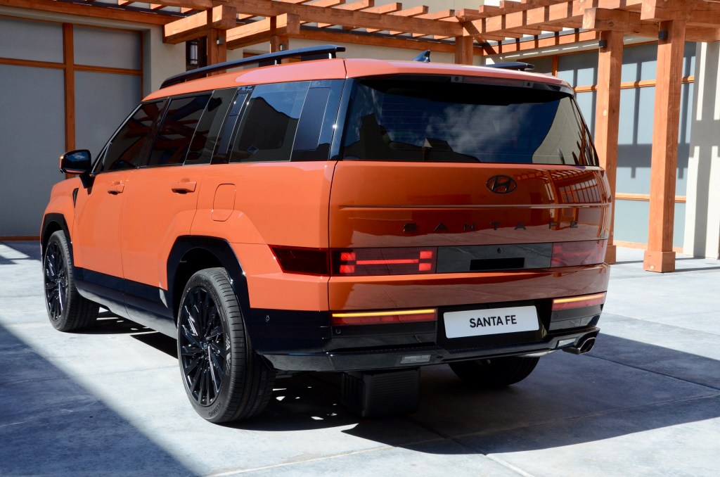 2024 Hyundai Santa Fe – a first&nbsp;look